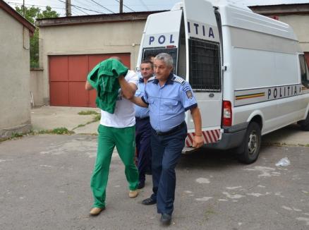 Curtea de Apel Oradea a decis: Agentul rutier Ionuţ Sala şi şpăguitorul său merg în arest la domiciliu 