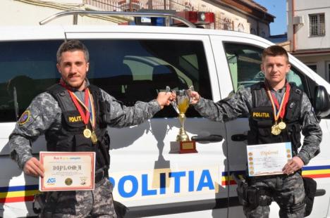 Doi poliţişti orădeni, medaliaţi cu aur la Campionatului Naţional de Judo al Ministerului Afacerilor Interne