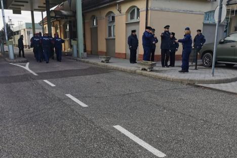 Ungaria nu crede-n lacrimi: Poliţiştii maghiari nu primesc refugiaţi ucraineni veniţi din România... fără paşapoarte biometrice