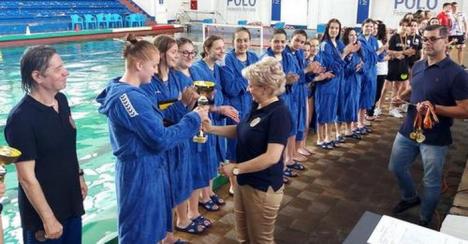 Fetele de la CS Crișul au devenit campioane naționale la polo junioare II (FOTO)