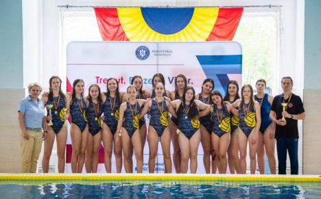 Echipa de polo feminin U17 a clubului Crişul Oradea este din nou campioană naţională!