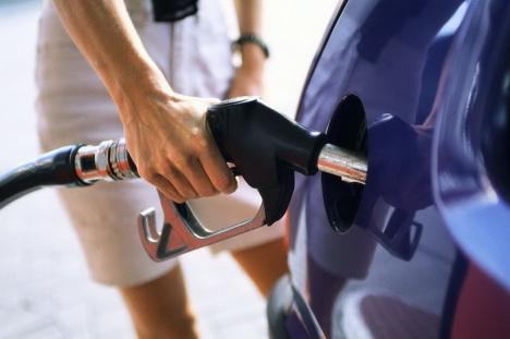 Ce scumpiri aduce 1 aprilie: acciza la carburanţi, preţuri mai mari la gaze naturale şi ţigări