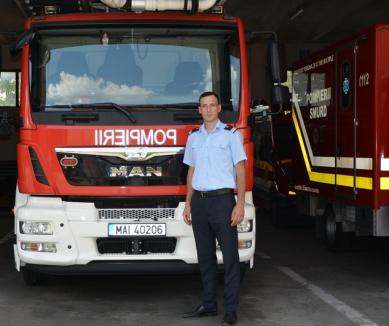 Erou şi în timpul liber: Un pompier bihorean şi-a salvat o vecină căzută în fântână