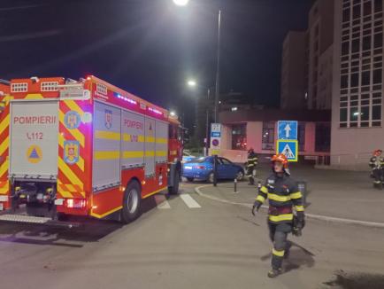 Incendiu la sediul BCR de lângă Piața Cetate din Oradea (VIDEO)