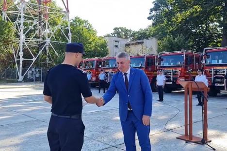 Incendiile din Grecia: Pompierii bihoreni au revenit acasă, unul dintre ei a primit Emblema de Onoare a MAI (FOTO / VIDEO)