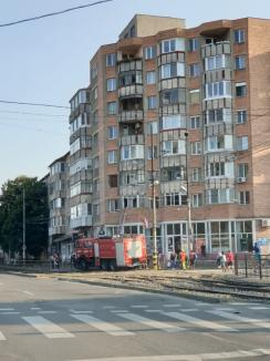 Incendiu în Cantemir: un apartament de la etajul unu a luat foc, proprietarii nu erau acasă (FOTO)