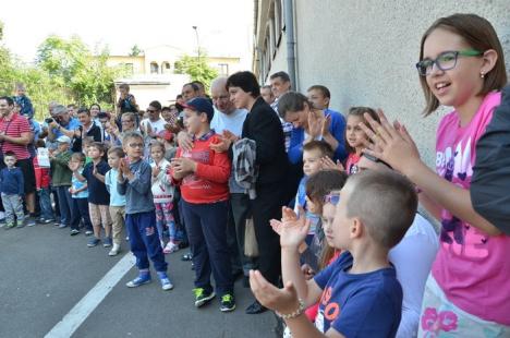 Întâlnirea cu salvatorii: Orădenii au sărbătorit Ziua Pompierilor la ISU Crişana (FOTO)