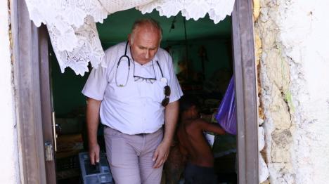Tata răniților: A renunțat la un post de asistent universitar în Oradea pentru unul de medic de familie la țară (FOTO / VIDEO)