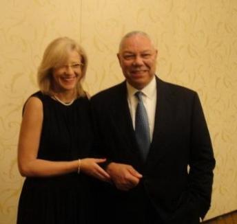 Fostul secretar de stat american Colin Powell, acuzat că şi-a înşelat nevasta cu europarlamentarul Corina Creţu