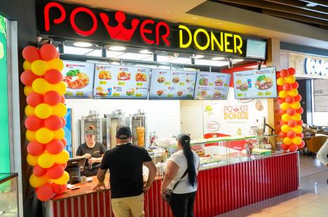 S-a deschis Power Doner în Lotus Center! Descoperă meniul cu preparate delicioase, kebab crocant și chifle aburinde (FOTO)