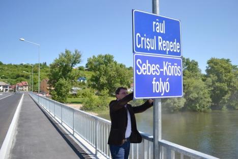 Sebes-Körös folyó: PPMT-iştii au 'botezat' Crişul Repede în limba maghiară (FOTO)