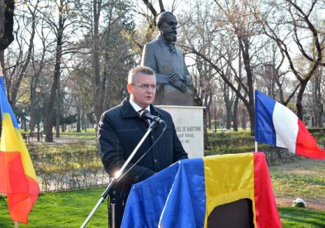 Tradus aiurea: Prefectul de Bihor, Ioan Mihaiu, acuzat pe nedrept de presa maghiară după discursul de la statuia lui de Martonne