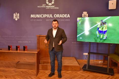Cei trei campioni mondiali la minifotbal din Oradea au fost premiați cu câte 5.000 de lei (FOTO)