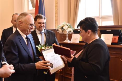 S-au acordat premiile dr. Mozes pentru cei mai buni asistenți medicali din Crișana: „Asistentul urmează exemplul Mântuitorului” (FOTO)