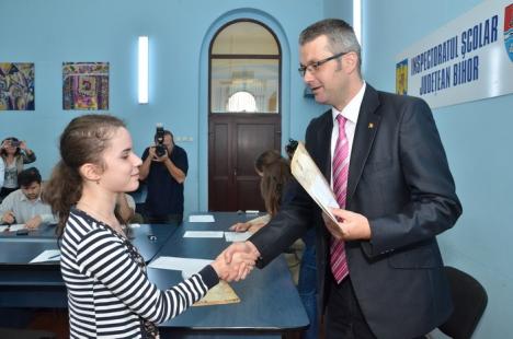 Elevii zecişti la examenele naţionale, premiaţi cu câte 1.000 de lei (FOTO/VIDEO)