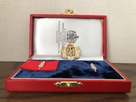 Răsplată pentru curaj: 'Eroul cu făcăleţ' de la Londra a fost decorat de Regina Marii Britanii (FOTO)