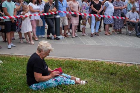 Preotul Constantin Necula, la conferința din Băile Felix: „Nu m-am uitat la filmul 21 de rubini. Am o igienă mentală foarte selectivă” (FOTO/VIDEO)