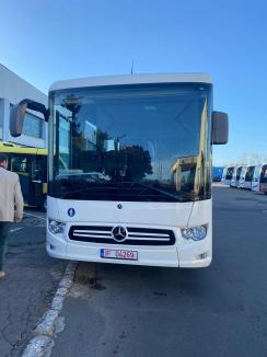 Autocarul interurban Mercedes-Benz Intouro a fost prezentat autorităţilor locale din Oradea (FOTO)