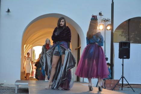 „Gala diplomelor”: Prezentare de modă gratuită, Oradea are un nou „catwalk”