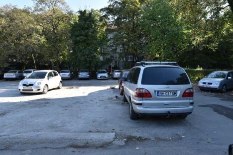 Operaţiunea 'Demolarea': Primăria Oradea amenajează 500 de parcări de domiciliu pe locul a 200 de garaje (FOTO / VIDEO)