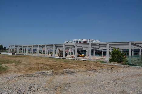 Credit de 8,5 milioane de euro pentru dezvoltatorul Prima Shops Oradea. Vezi în ce stadiu se află complexul comercial (FOTO)