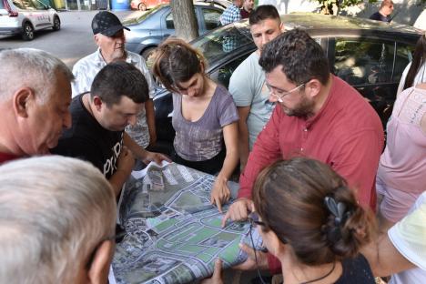 'Vă dau în scris, nu vom face niciun drum!': Locatarii din Nufărul l-au convins pe primarul Florin Birta să modifice un proiect (FOTO)