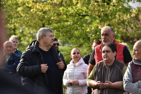 'Să se exproprieze!': Locuitorii cartierului Europa din Oradea i-au cerut primarului Florin Birta să le amenajeze un parc (FOTO)