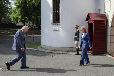 Prinţul Charles a venit în vizită în România (FOTO)