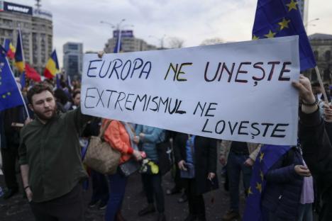 „Și noi suntem poporul”: 10.000 de persoane la manifestația pro-europeană din București (FOTO/VIDEO)