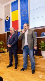 Profesori emeriți: Dascăli ajunși la pensie, inclusiv un fost rector, omagiați de Universitatea din Oradea (FOTO)