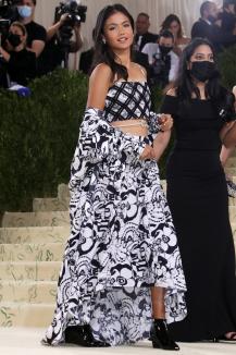 Emma Răducanu, la Met Gala alături de staruri internaţionale. A purtat o ţinută Chanel (FOTO)
