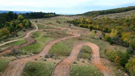 Pista off-road construită în Bihor pentru motocicliști ar putea fi omologată în curând (FOTO)