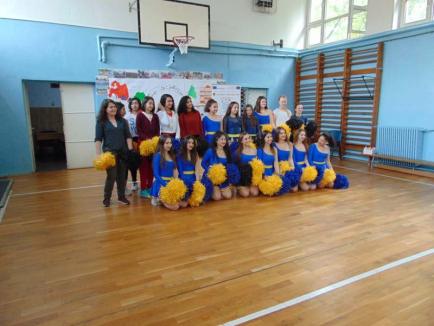 Majorete, înot, polo, rafting şi alte sporturi la Liceul Teoretic 'Lucian Blaga' din Oradea, în cadrul Proiectului Erasmus+ 'Inclusion by Sports' (FOTO)