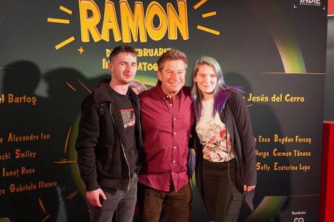 Pavel Bartoș a ajuns la Oradea pentru o proiecție specială a filmului „Ramon“. Printre spectatori, și Ilie Bolojan (FOTO/VIDEO)