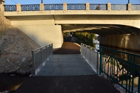 Promenadă nouă: A fost finalizată noua promenadă de pe malul Crișului (FOTO)