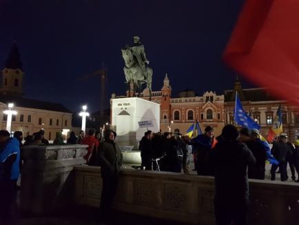 “Nu acceptăm dictatura”: Marş de protest împotriva modificării legilor justiţiei, la Oradea (FOTO/VIDEO)