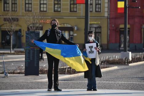 'E sfâşietor ce se întâmplă în Ucraina!'. Orădeni împotriva războiului, din nou în centrul Oradiei (FOTO/VIDEO)