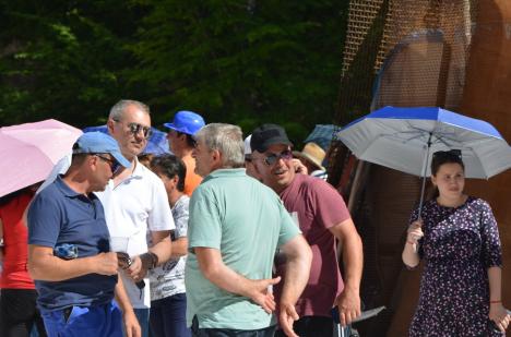 Gest extrem al protestatarilor de la Băiţa Bihor: doi ingineri şi un muncitor au intrat în greva foamei (FOTO / VIDEO)