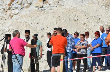 Gest extrem al protestatarilor de la Băiţa Bihor: doi ingineri şi un muncitor au intrat în greva foamei (FOTO / VIDEO)