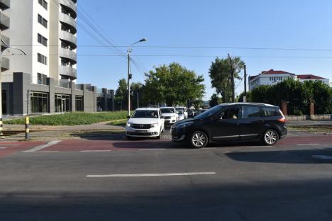 Nu se lasă: Un nou protest pentru montarea unui semafor pe una dintre cele mai periculoase treceri de pietoni din Oradea (FOTO/VIDEO)