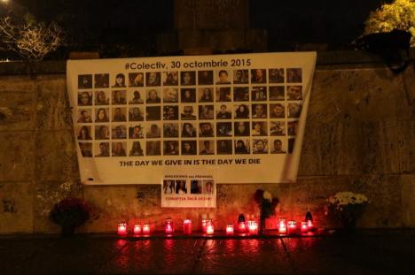 Orădenii nu s-au înghesuit să comemoreze victimele din Colectiv. Doar o mână de oameni au ieșit la protest în Parcul 1 Decembrie (FOTO)