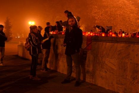 Protest îndoliat, sâmbătă seara, în Parcul 1 Decembrie (FOTO)