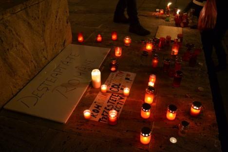 Protest îndoliat, sâmbătă seara, în Parcul 1 Decembrie (FOTO)