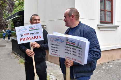Funcționarii din primăriile comunale din Bihor amenință cu o grevă care poate încurca alegerile: vor salarii mai mari (FOTO)