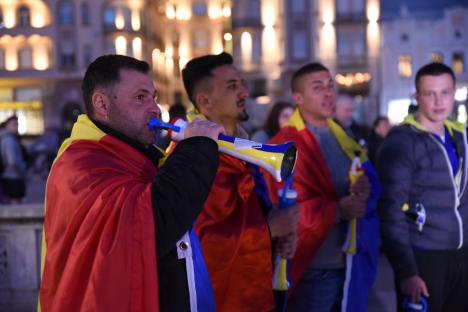 Sub 100 de protestatari anti-restricții în Oradea. Discursuri controversate, cu informații false sau adevăruri trunchiate (FOTO / VIDEO)