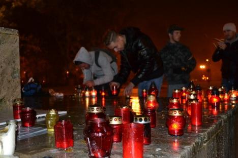 Revoluţia Colectiv: Numărul protestatarilor orădeni a scăzut la 40 (FOTO / VIDEO)