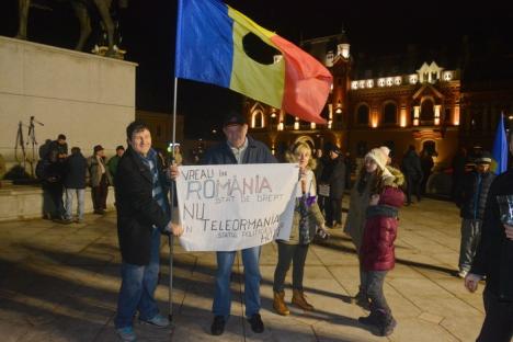 A început protestul, în Piața Unirii (FOTO / VIDEO)