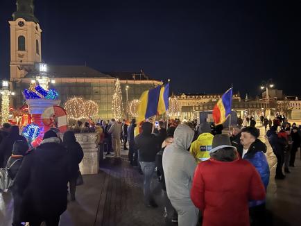 O primă manifestație pro-Georgescu în Oradea: „Este trup și suflet alături de popor” (FOTO/VIDEO)