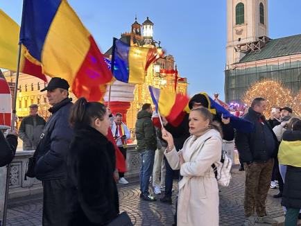 O primă manifestație pro-Georgescu în Oradea: „Este trup și suflet alături de popor” (FOTO/VIDEO)