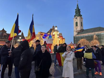 O primă manifestație pro-Georgescu în Oradea: „Este trup și suflet alături de popor” (FOTO/VIDEO)